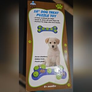 Interactive Dog Puzzle Toy - Blue and Green